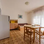 Altan Apartment *