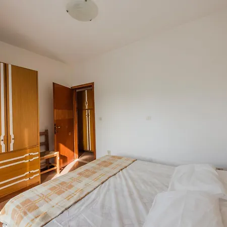 Altan Apartment
